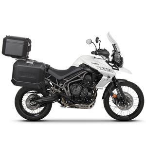 Kompletní sada černých hliníkových kufrů SHAD TERRA BLACK, 37L topcase   36L/47L boční kufry, včetně montážní sady a plotny SHAD TRIUMPH Tiger 800