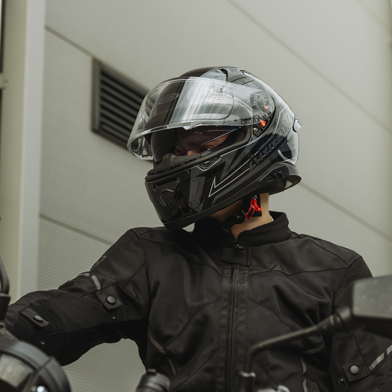 Integralna motociklistička kaciga Ozone Arrow crno-siva