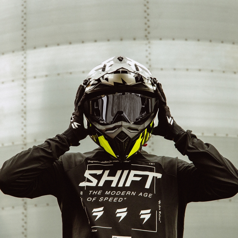 Motocross kaciga iMX FMX-02 crno-bijela-fluo žuta