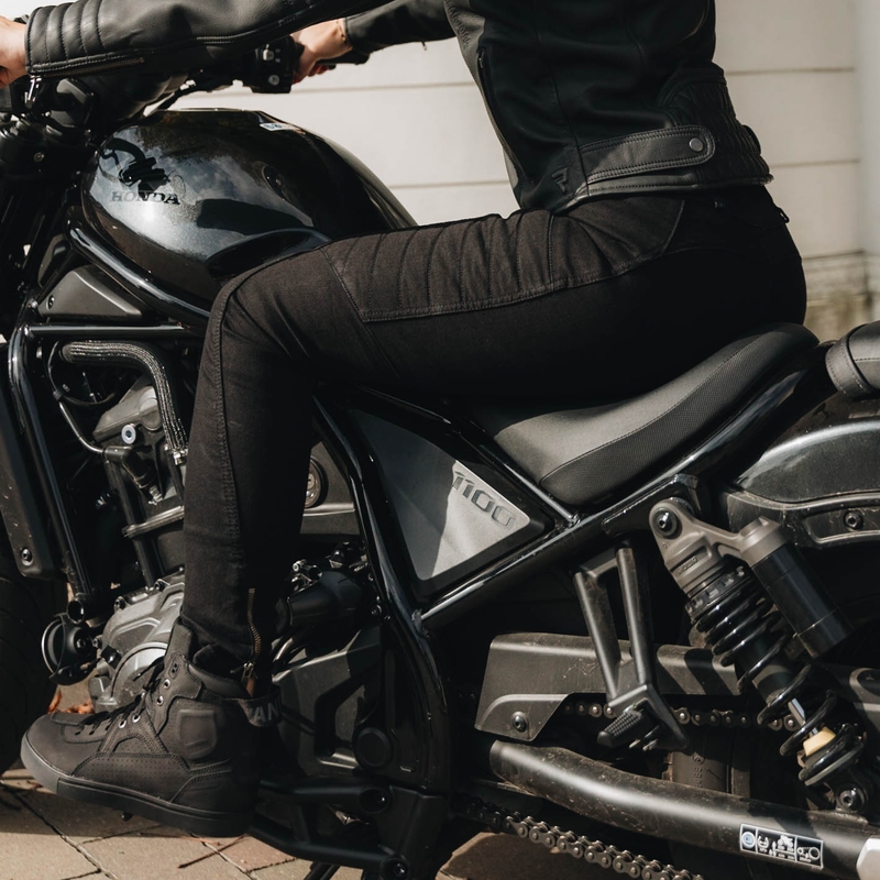 Ženske motociklističke traperice Rebelhorn Ash crne rasprodaja