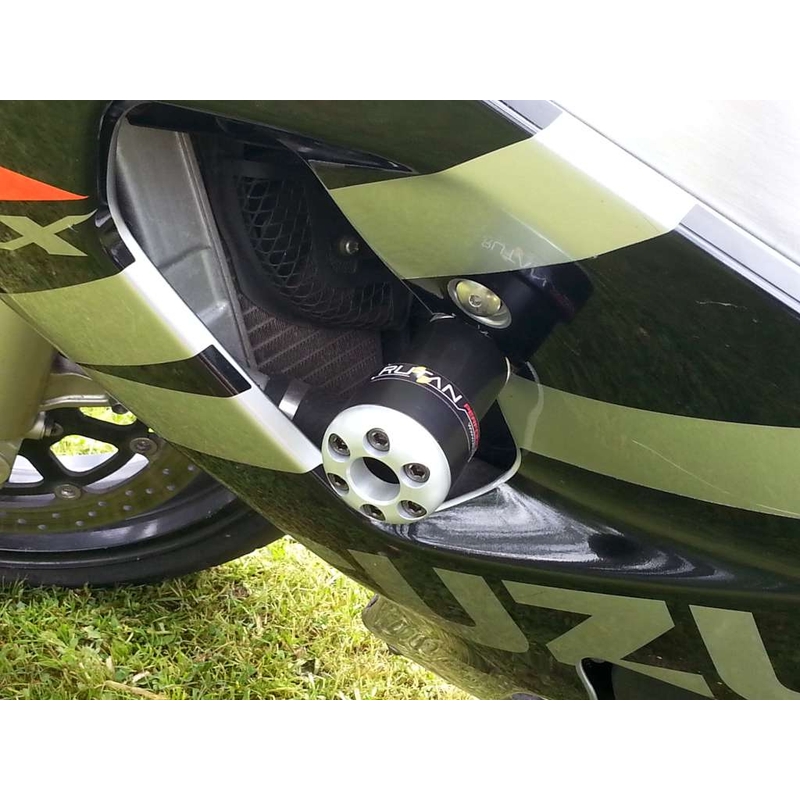 Suzuki GSX-R 750 (00-03) s modifikacijom oklopa Arrow