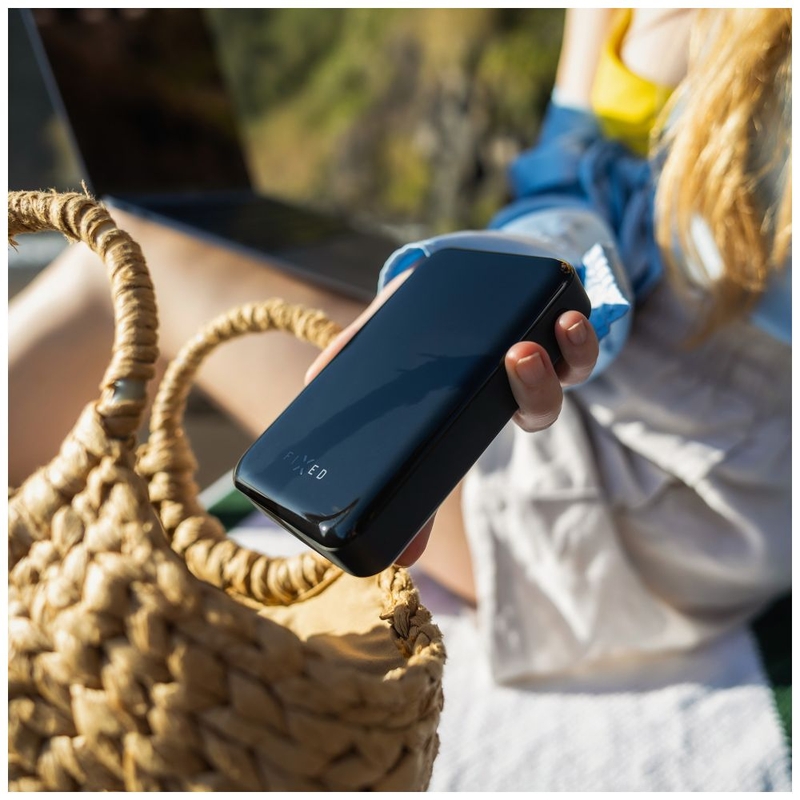 Power bank Fixed Zen 20 Pro s LCD zaslonom crne boje