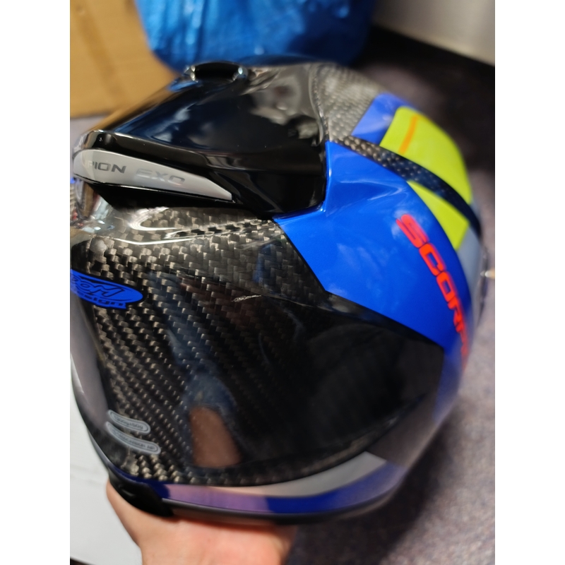 Integralna moto kaciga Scorpion Exo-1400 Carbon Air Legione plavo-fluo žuta - II. kvaliteta