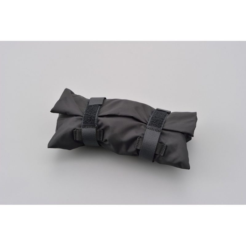 Fleksibilna mreža za prtljagu motocikla s plastičnim kukama Daytona 30 x 30 cm crna