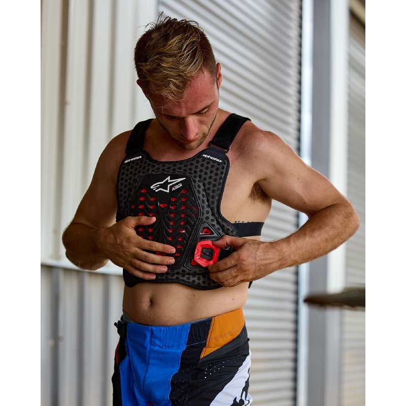 Alpinestars A-5 Plasma štitnik za prsa crno-crveno-bijeli