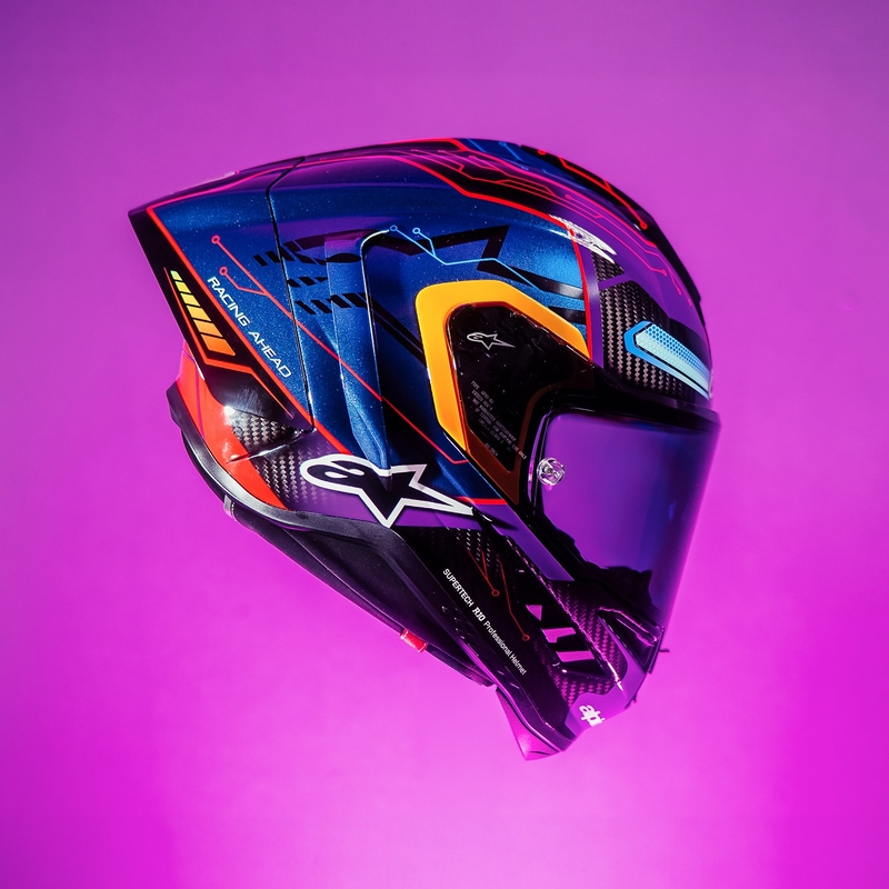 Alpinestars Supertech R-10 Limited Edition Martinator Jorge Martin Integralna motociklistička kaciga plava-ljubičasta-crvena-žuta