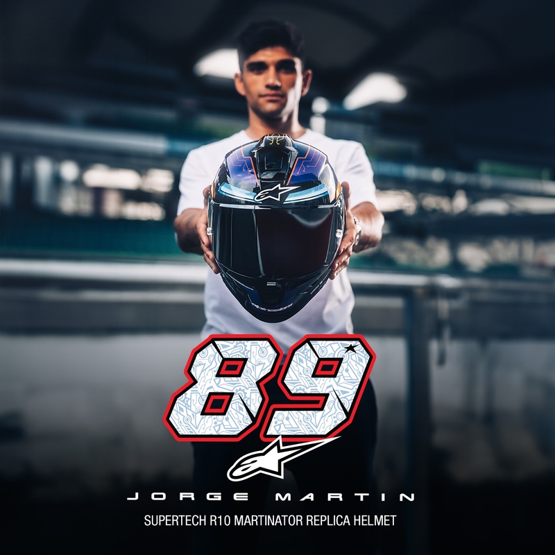 Alpinestars Supertech R-10 Limited Edition Martinator Jorge Martin Integralna motociklistička kaciga plava-ljubičasta-crvena-žuta
