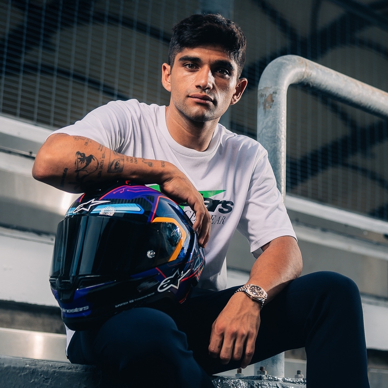 Alpinestars Supertech R-10 Limited Edition Martinator Jorge Martin Integralna motociklistička kaciga plava-ljubičasta-crvena-žuta