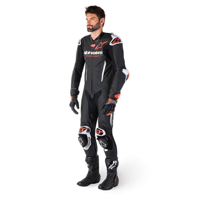 Alpinestars GP-R7 Tech-Air ready/kompatibilno jednodijelno kožno motociklističko odijelo crno-bijelo-fluo crveno