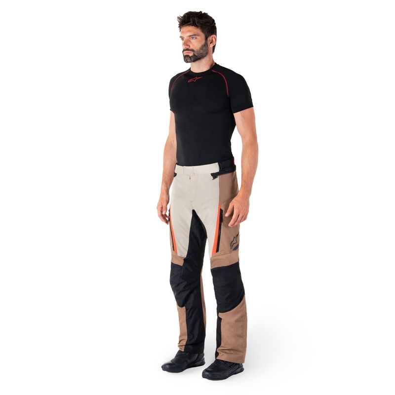 Alpinestars ST-1 Vodootporne motociklističke hlače kaki-pješčano-crne-fluo crvene