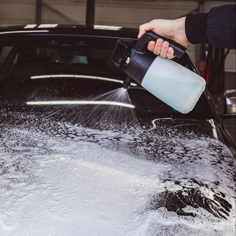 Šampon s gustom pjenom i neutralnim pH Dr. Wack Power Foam Shampoo 1l
