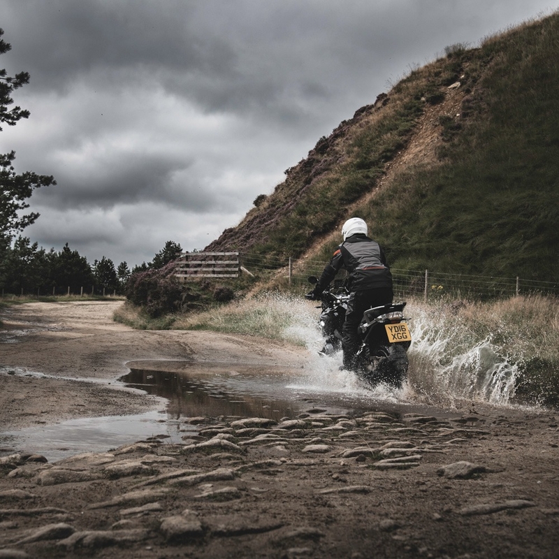 Oxford Montreal 4.0 Dry2Dry™ motociklistička jakna crno-sivo-crvena