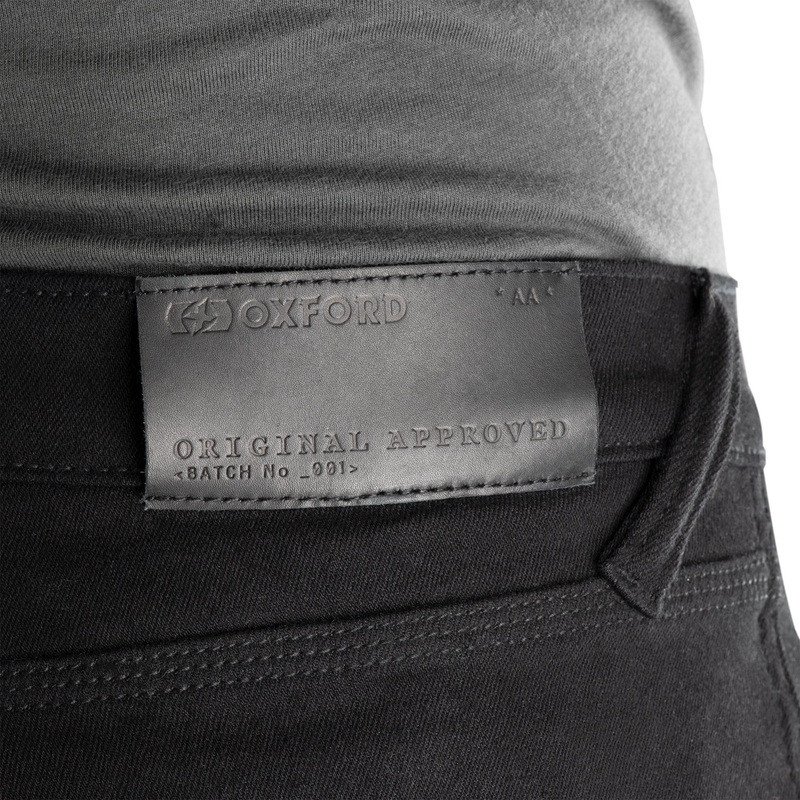 OXFORD ORIGINAL ODOBRENE SUPER ELASTIČNE TRAPERICE AA SLIM FIT skraćene motociklističke traperice crne boje