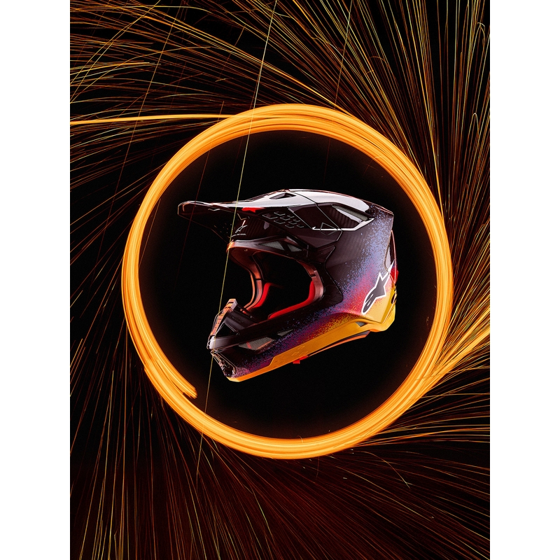 Alpinestars Supertech S-M10 limited edition motocross kaciga Black Hole crne boje