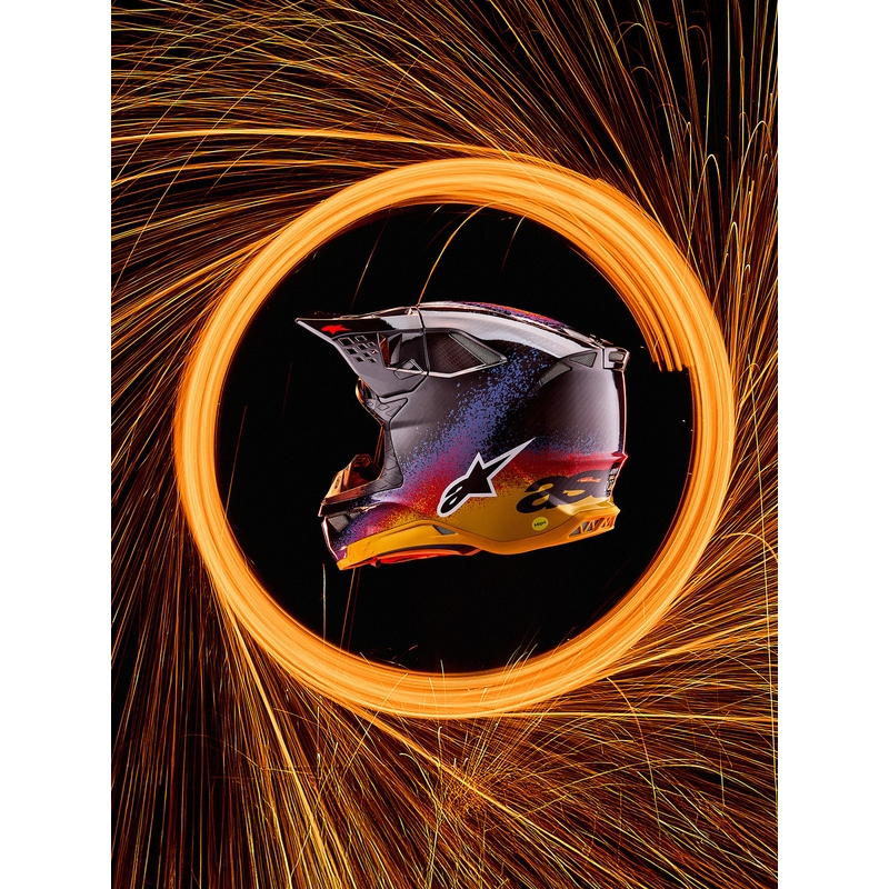 Alpinestars Supertech S-M10 limited edition motocross kaciga Black Hole crne boje