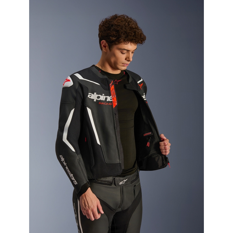 Alpinestars GP Force V2 Airflow kožna motociklistička jakna crno-bijela