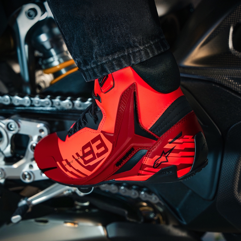Alpinestars Faster-4 MM93 motociklističke čizme, fluo kolekcija, crveno-crveno-crne