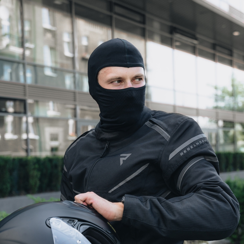 Rebelhorn Freeze II kapuljača za kacigu crna