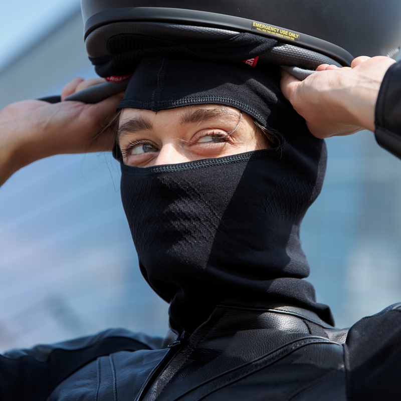Rebelhorn Freeze II kapuljača za kacigu crna