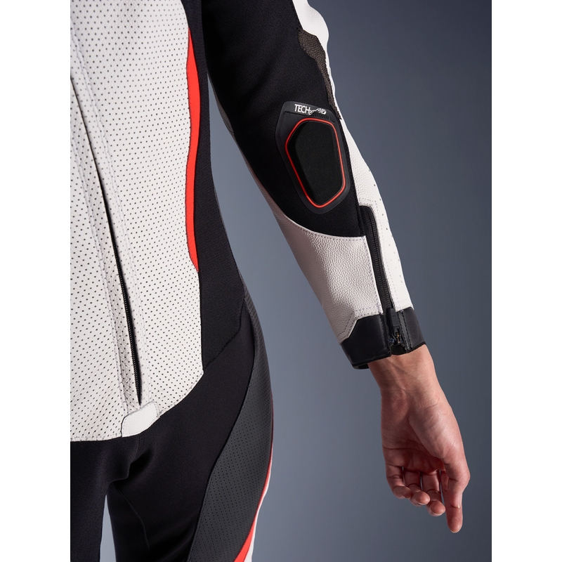 Žensko jednodijelno kožno motociklističko odijelo Alpinestars Stella GP-R7 bijelo-fluo crveno-crno