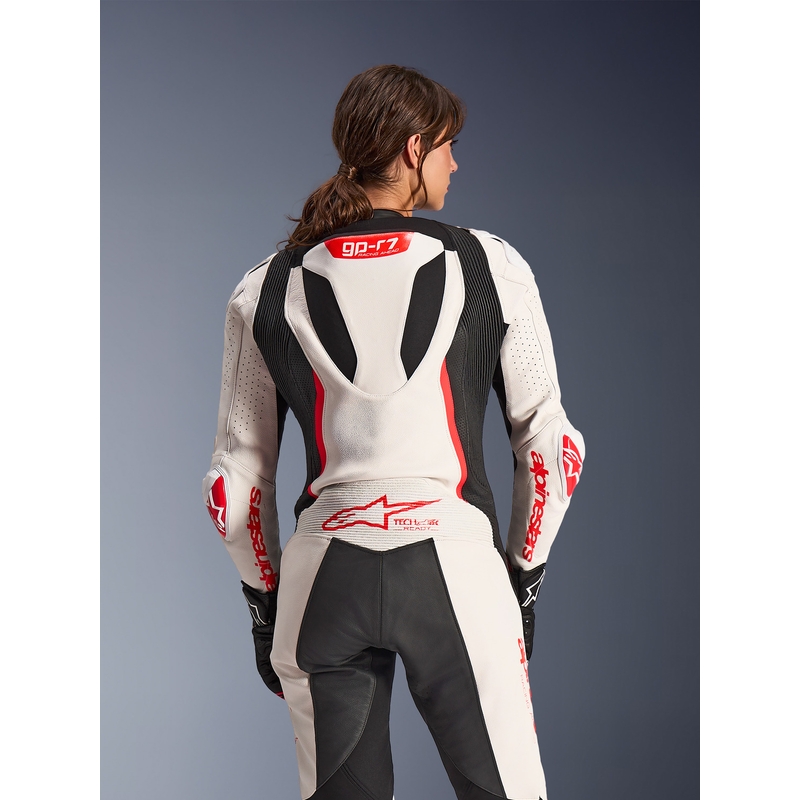 Žensko jednodijelno kožno motociklističko odijelo Alpinestars Stella GP-R7 bijelo-fluo crveno-crno