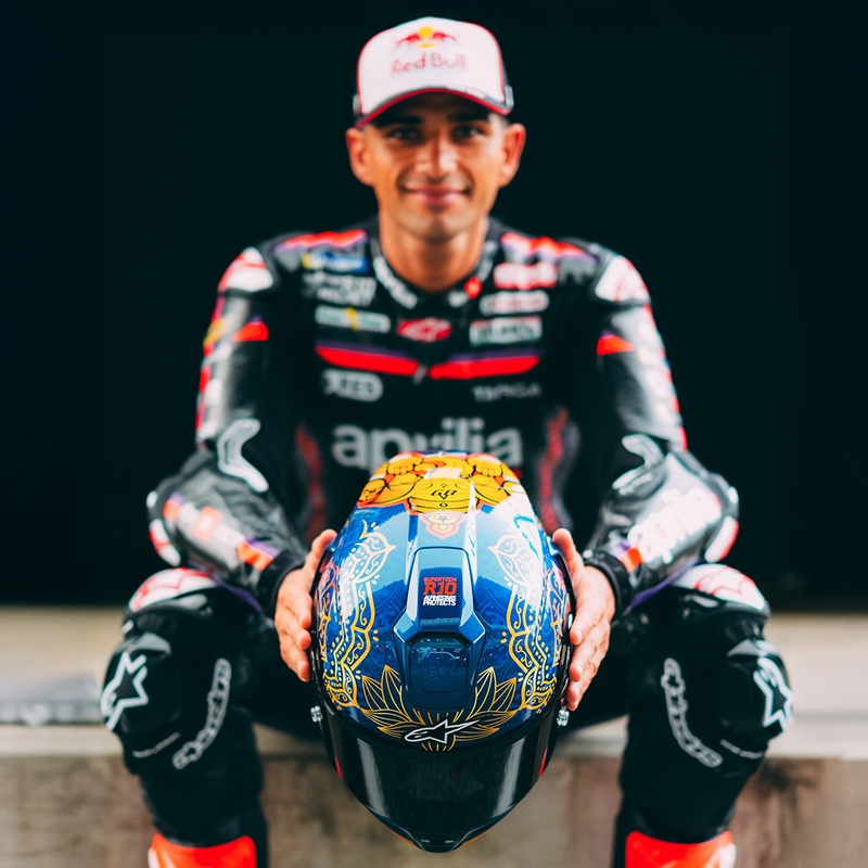 Integralna motociklistička kaciga Alpinestars Supertech R10 Marthainator limited edition JORGE MARTIN plava biserno zlatna crvena