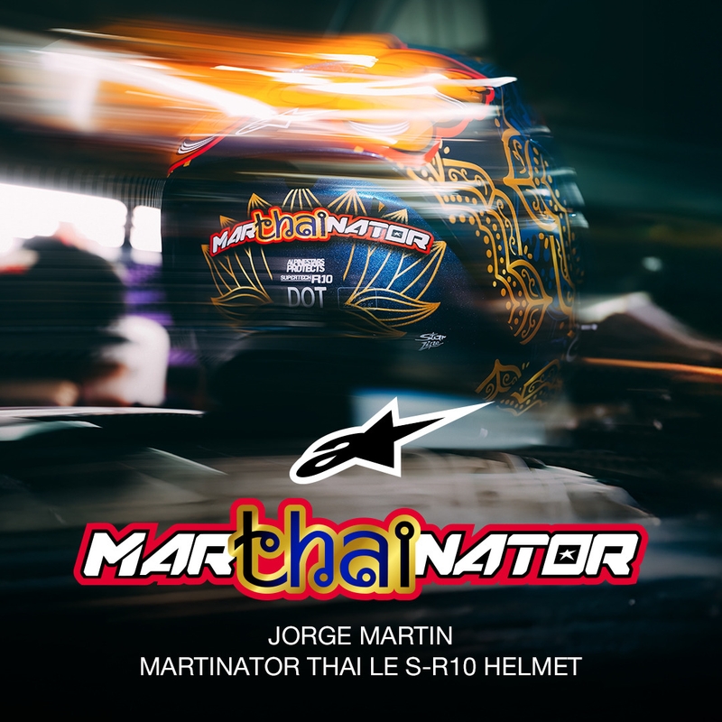 Integralna motociklistička kaciga Alpinestars Supertech R10 Marthainator limited edition JORGE MARTIN plava biserno zlatna crvena