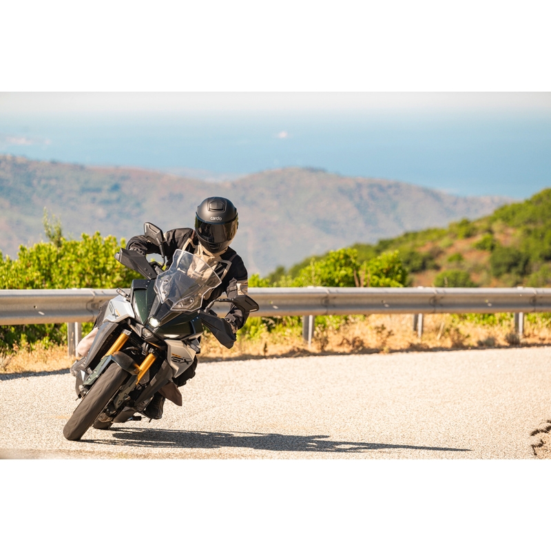 Cardo Beyond GTS integralna motociklistička kaciga crne boje