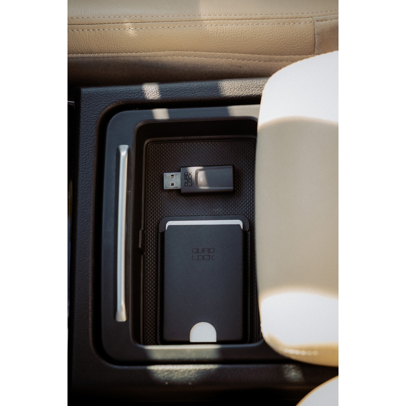 Quad Lock® CarPlay/Android Auto bežični adapter crne boje