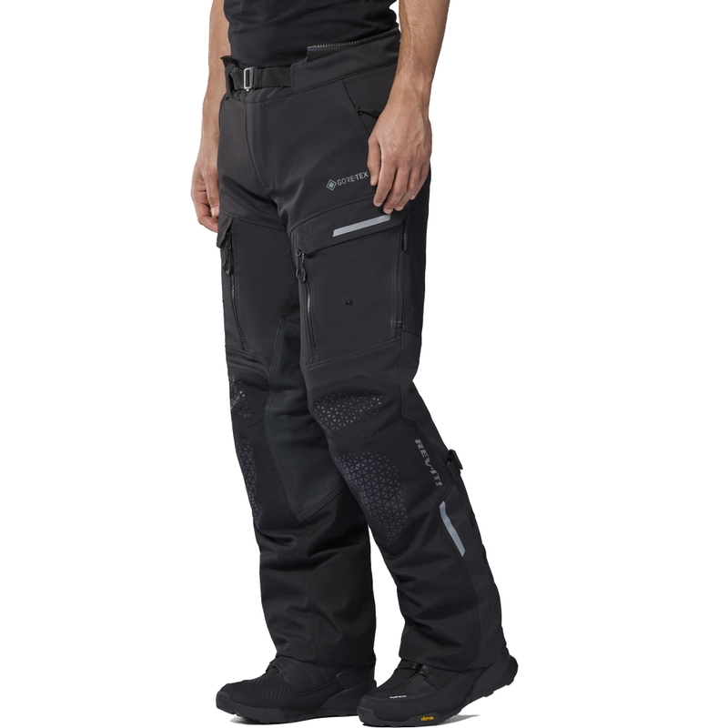 Revit Defender 4 GTX motociklističke hlače crne boje